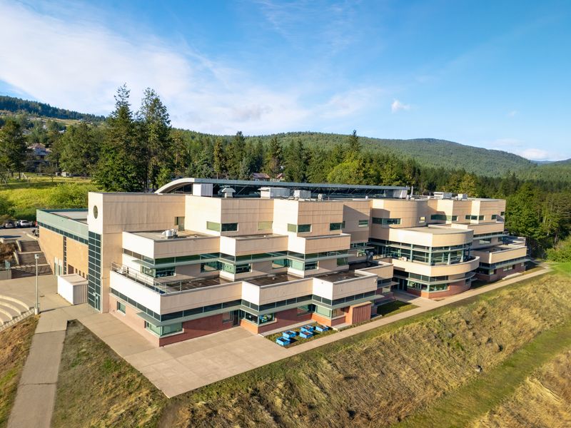 GMS École Glenrosa Middle School